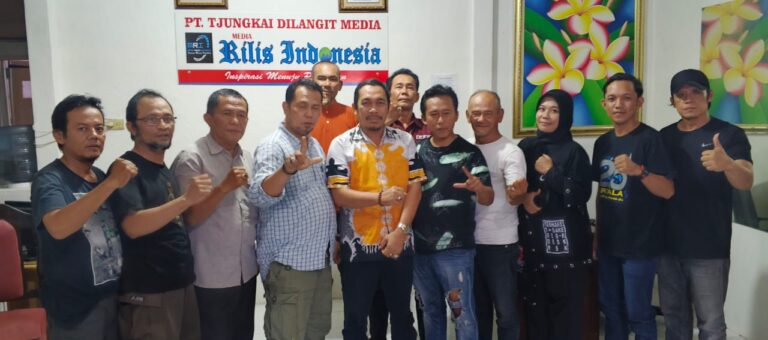 333e85c6573ca9b6512bb0d6a4d29353be20bf75fa79382e56681bc73906f1fc.0