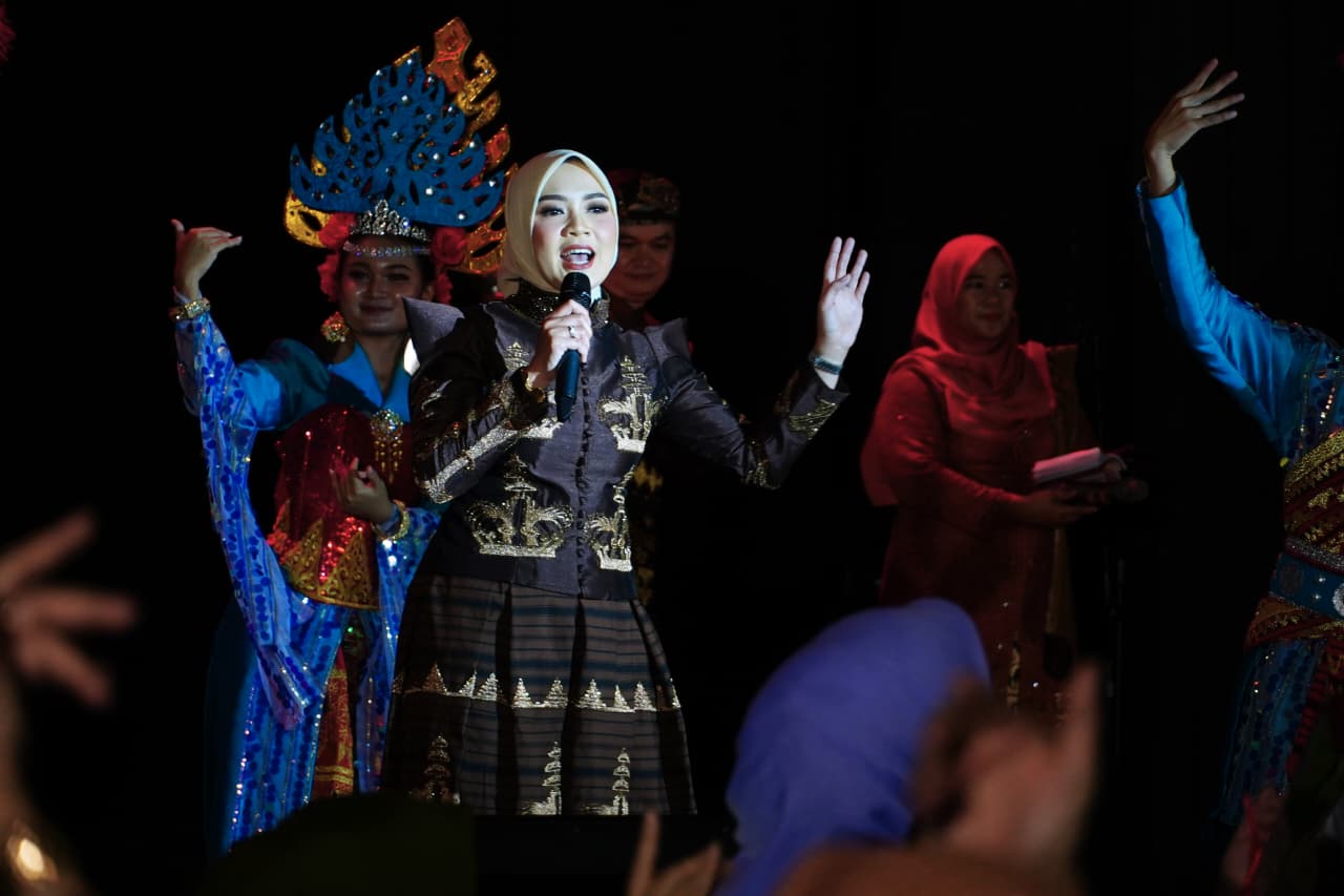 WhatsApp Image 2025-10-23 at 23.08.39